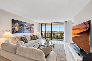 2000 Island Blvd 808, Aventura, FL 33160
