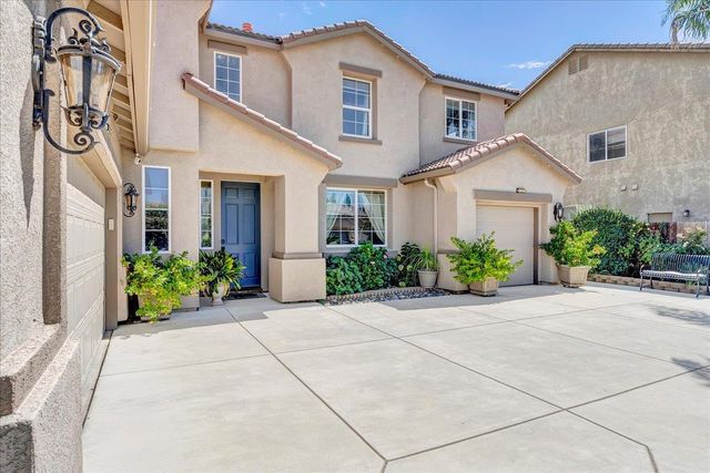 3615 W Sunnyview Avenue, Visalia, CA 93291