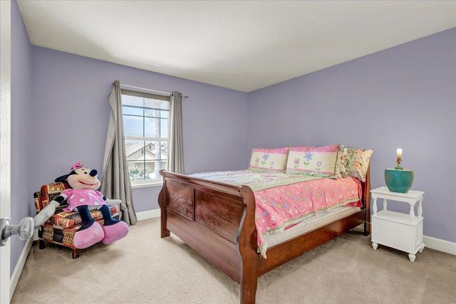 3615 W Sunnyview Avenue, Visalia, CA 93291