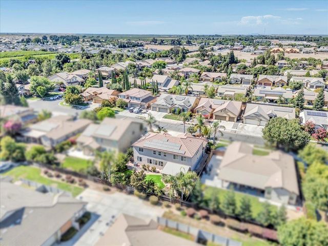 3615 W Sunnyview Avenue, Visalia, CA 93291