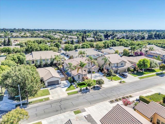 3615 W Sunnyview Avenue, Visalia, CA 93291