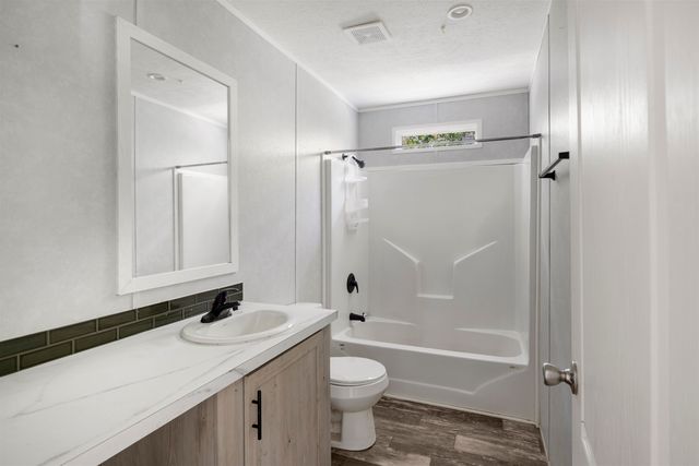 715 N Royal Drive, Bullard, TX 75757