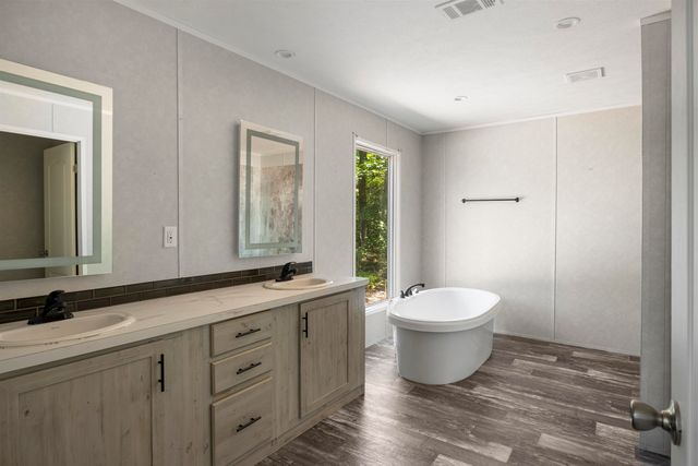 715 N Royal Drive, Bullard, TX 75757