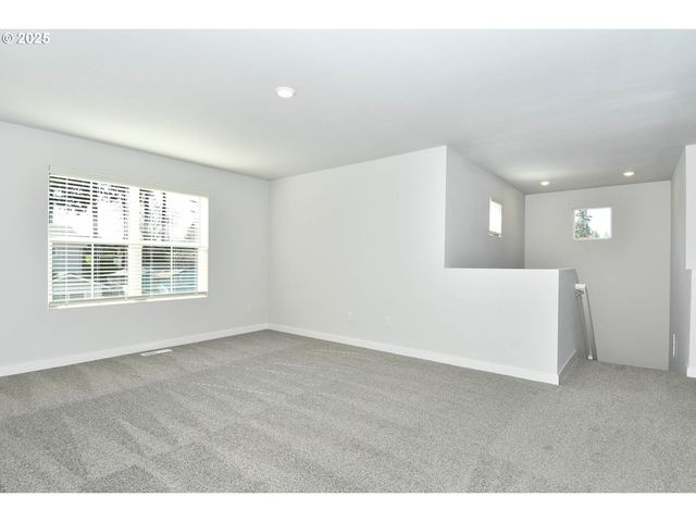 5905 Ne 68TH St, Vancouver, WA 98661