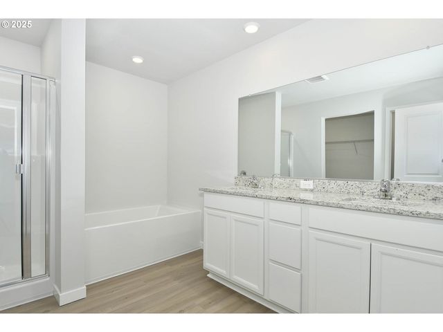 5905 Ne 68TH St, Vancouver, WA 98661