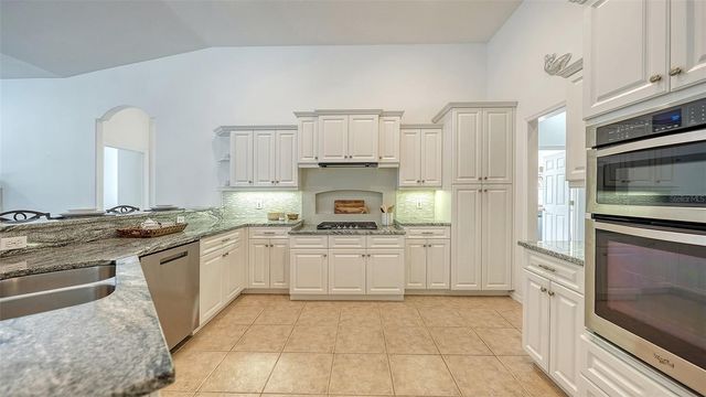 9506 ROYAL CALCUTTA PLACE, Bradenton, FL 34202