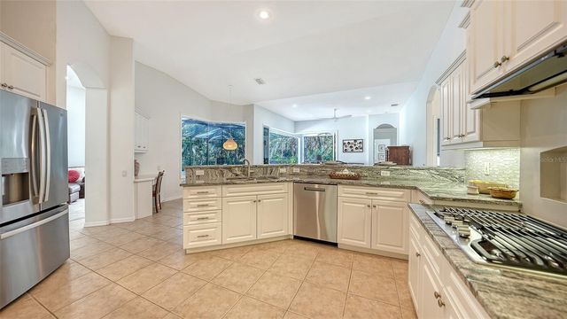 9506 ROYAL CALCUTTA PLACE, Bradenton, FL 34202