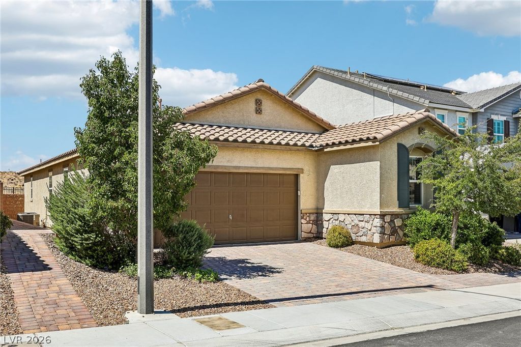 2255 Valdina Street, Henderson, NV 89044 — photo 2