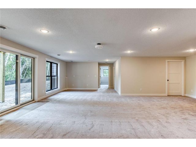 251 Saddle Ridge Lane, River Falls, WI 54022