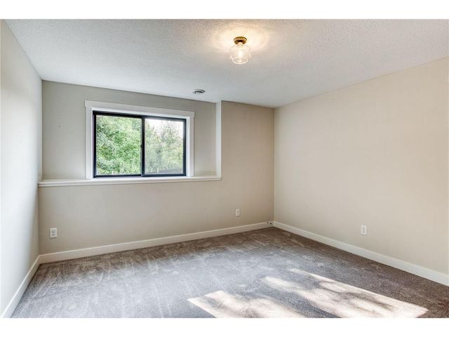 251 Saddle Ridge Lane, River Falls, WI 54022