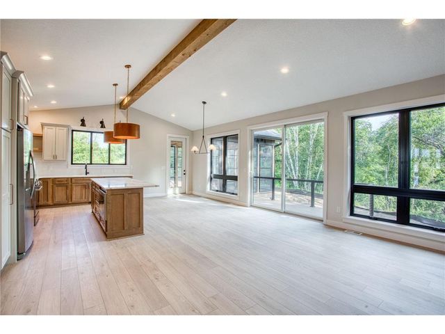 251 Saddle Ridge Lane, River Falls, WI 54022