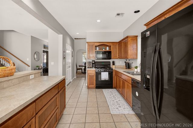 1004 S 75th Street, Broken Arrow, OK 74014