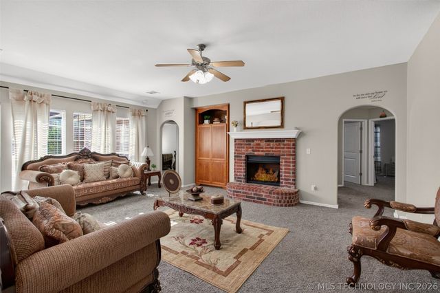 1004 S 75th Street, Broken Arrow, OK 74014