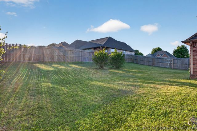 1004 S 75th Street, Broken Arrow, OK 74014
