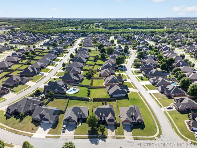 1004 S 75th Street, Broken Arrow, OK 74014