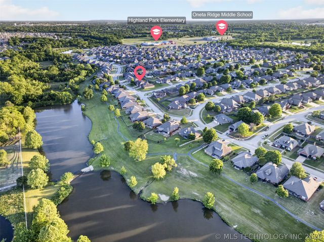 1004 S 75th Street, Broken Arrow, OK 74014