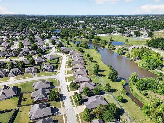 1004 S 75th Street, Broken Arrow, OK 74014