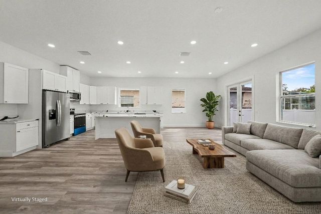 5240 66TH WAY N, St Petersburg, FL 33709