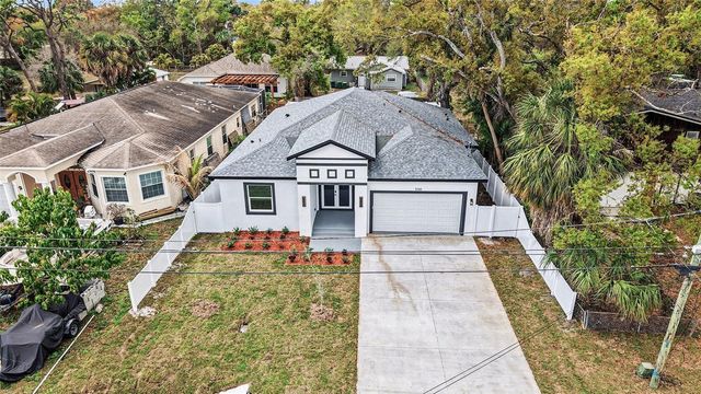 5240 66TH WAY N, St Petersburg, FL 33709