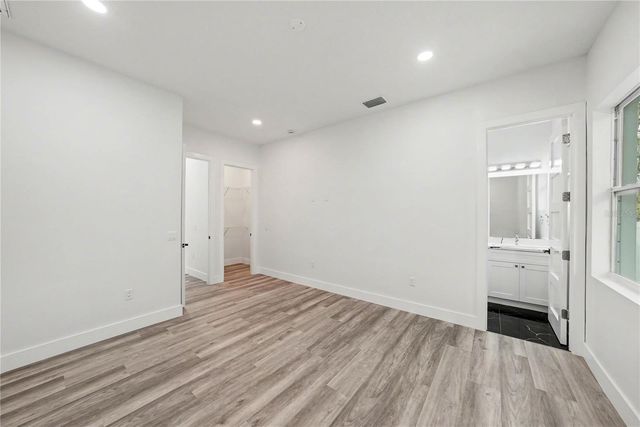 5240 66TH WAY N, St Petersburg, FL 33709