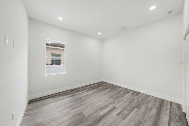 5240 66TH WAY N, St Petersburg, FL 33709