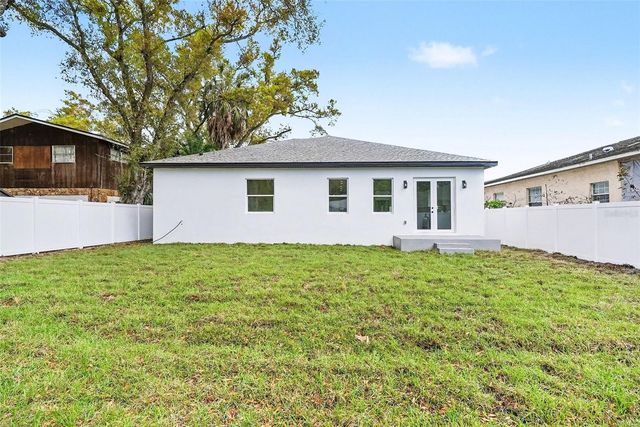 5240 66TH WAY N, St Petersburg, FL 33709