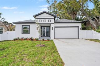 5240 66TH WAY N, St Petersburg, FL 33709