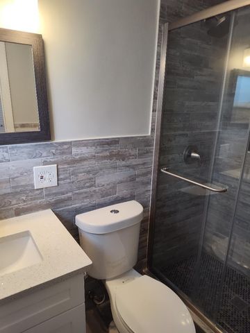 2248 NE 37th Street, Lighthouse Point, FL 33064