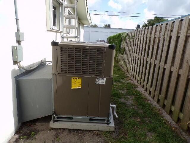 2248 NE 37th Street, Lighthouse Point, FL 33064