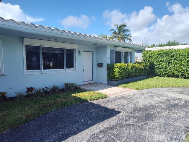 2248 NE 37th Street, Lighthouse Point, FL 33064