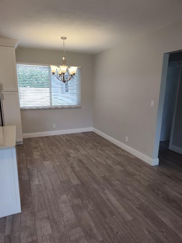 2248 NE 37th Street, Lighthouse Point, FL 33064