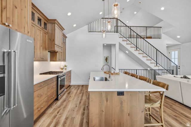 776 W SNOWBERRY CT, Garden City, UT 84028