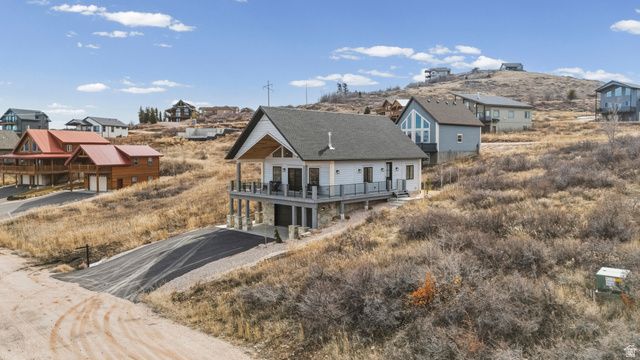 776 W SNOWBERRY CT, Garden City, UT 84028