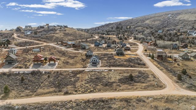 776 W SNOWBERRY CT, Garden City, UT 84028