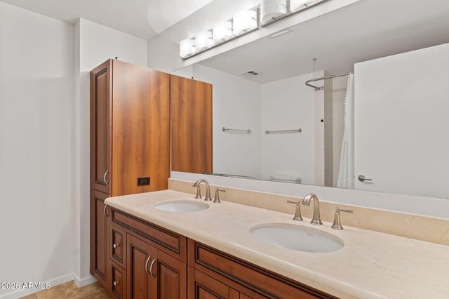 7137 E RANCHO VISTA Drive 2009, Scottsdale, AZ 85251