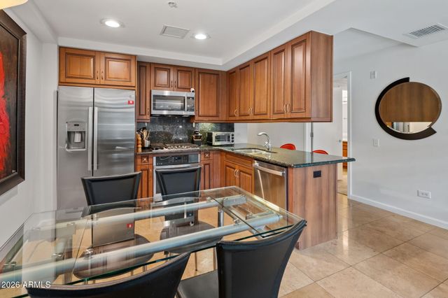 7137 E RANCHO VISTA Drive 2009, Scottsdale, AZ 85251