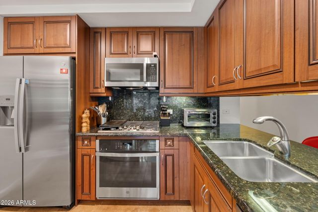 7137 E RANCHO VISTA Drive 2009, Scottsdale, AZ 85251