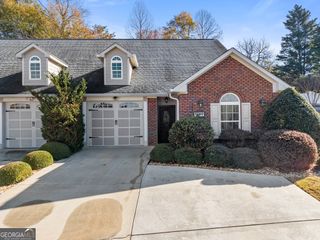 92 Colonial Drive 1, Cleveland, GA 30528