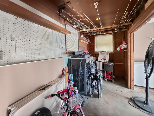 200 Ashburn Ave, Robstown, TX 78380