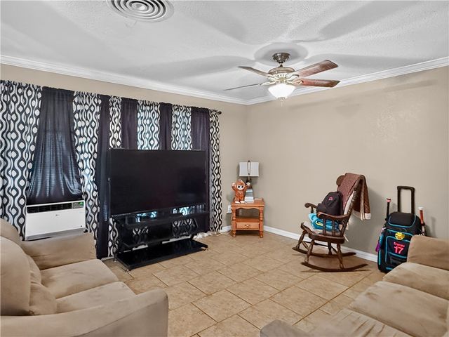 200 Ashburn Ave, Robstown, TX 78380