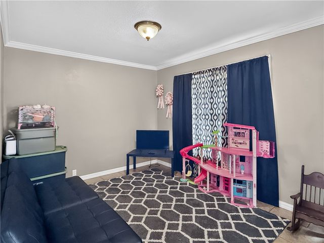 200 Ashburn Ave, Robstown, TX 78380