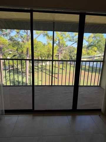 703 Sunny Pine Way B3, Greenacres, FL 33415