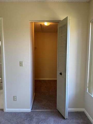 703 Sunny Pine Way B3, Greenacres, FL 33415