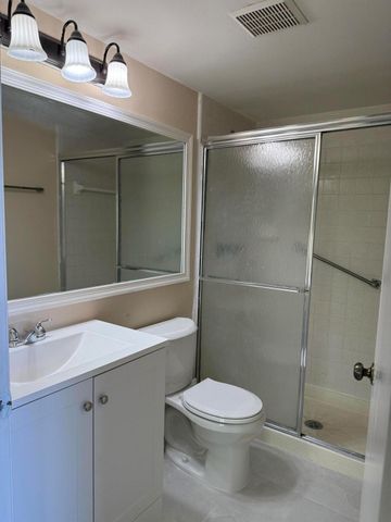 703 Sunny Pine Way B3, Greenacres, FL 33415