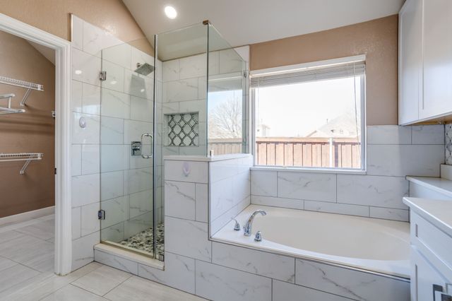 8119 La Frontera Trail, Arlington, TX 76002