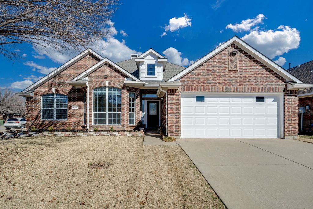 8119 La Frontera Trail, Arlington, TX 76002