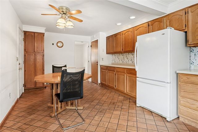 211 Westmar Drive, Gates, NY 14624