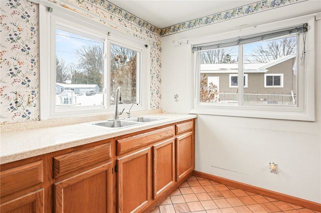 211 Westmar Drive, Gates, NY 14624