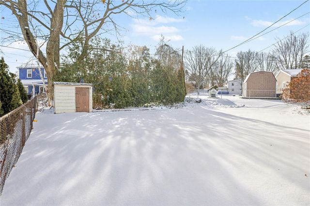 211 Westmar Drive, Gates, NY 14624