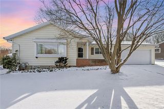 211 Westmar Drive, Gates, NY 14624